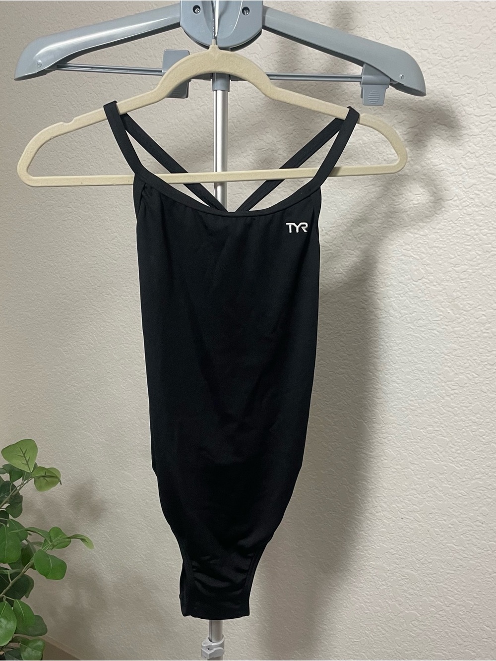 TYR Black Durafast One Piece Swimsuit Women’s Size 36/L Training Swim NWT